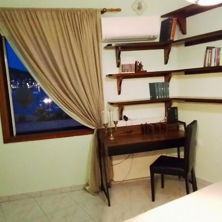 Liberty Porosview Apartement Galatás Extérieur photo